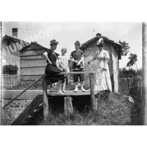 l'&eacute;cluse de Charavines vers 1910 et les cabines