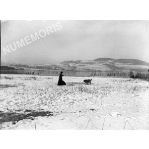 le lac de Charavines gel&eacute; vers 1906