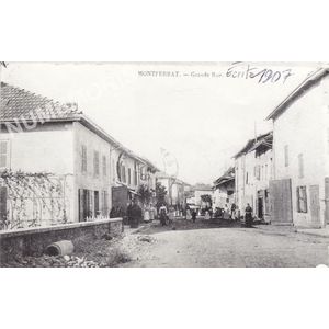 Montferrat grande rue