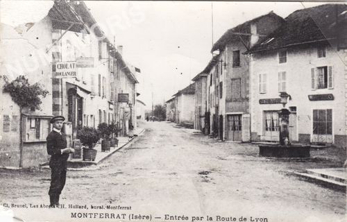 Montferrat (Isère) entrée par la route de Lyon