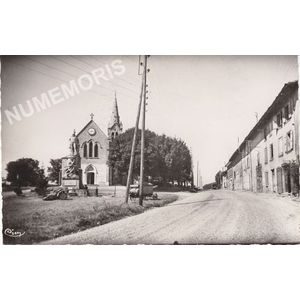 Montferrat (Is&egrave;re) route de Lyon et place de l'&eacute;glise