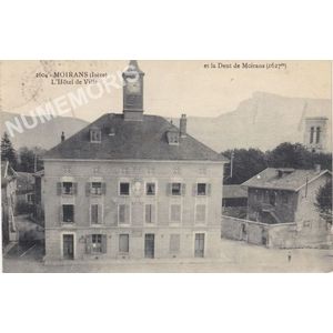 2604 Moirans (Is&egrave;re) l'h&ocirc;tel de Ville et la dent de Moirans (1627m)