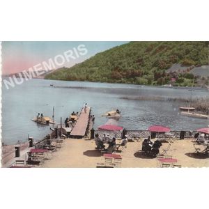 21428 lac de Paladru-Charavines (Is&egrave;re) Plaisirs de l'eau et du soleil. Une plage