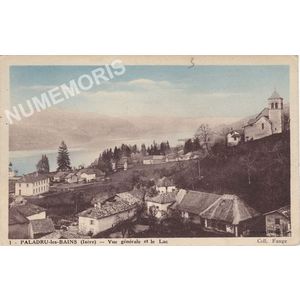 001 Paladru-les-Bains vue générale et le lac