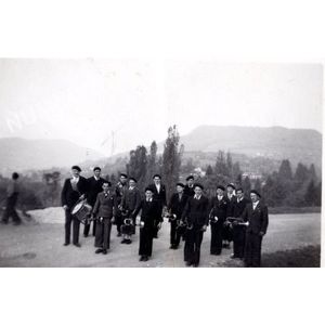 Coublevie : la clique dauphinoise en 1940 environ