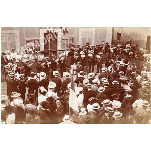 Coublevie : fanfare devant la mairie