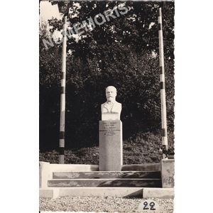 Voissant : buste de Paul Bourde en 1958