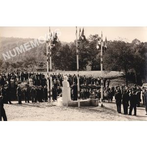 Voissant : buste de Paul Bourde en 1958