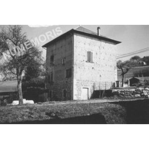 Bilieu : la maison-caf&eacute; Perrin au Petit Bilieu