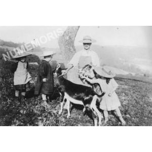 Bilieu : la ch&egrave;vre de la ferme Deschaux