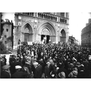 Voiron retour en 1927 des chartreux expuls&eacute;s en 1903