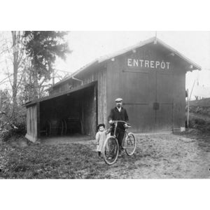 entrep&ocirc;t d'un tissage rue Gallien en 1902