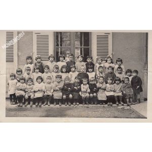 Chirens école en 1924 environ petits