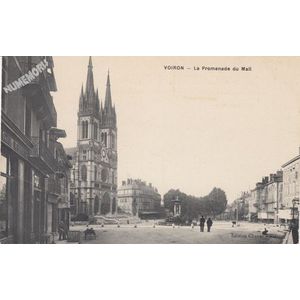 Voiron la promenade du Mail