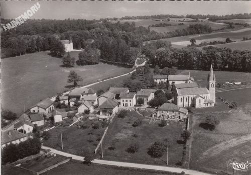 Paladru (Isère) St-Pierre 21525 A vue panoramique aérienne