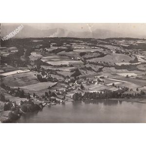 21.425 Paladru (Isère) et son lac vue aérienne