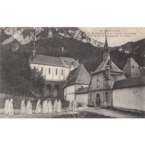 010 Dauphin&eacute; entr&eacute;e du Couvent de la Grande Chartreuse rentr&eacute;e de la promenade des P&egrave;res