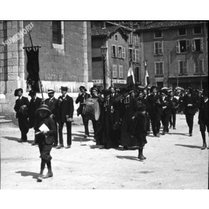 d&eacute;fil&eacute; &agrave; Voiron avant 1914
