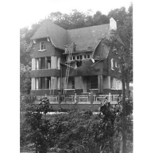 Voiron : maison bombard&eacute;e &agrave; Paviot