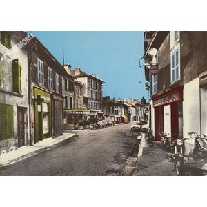 I 713 Moirans (Is&egrave;re) rue de la R&eacute;publique