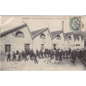 JG 228 Voiron une usine de Soieries prot&eacute;g&eacute;e par les Chasseurs Alpins