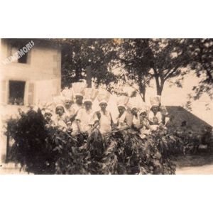 Voissant : char avec des cuistots ?