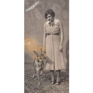 Voissant : femme et son chien