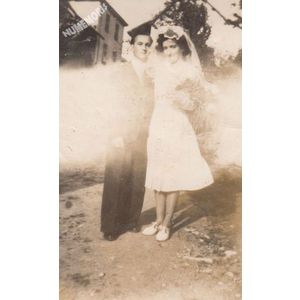 Voissant : jeunes mari&eacute;s