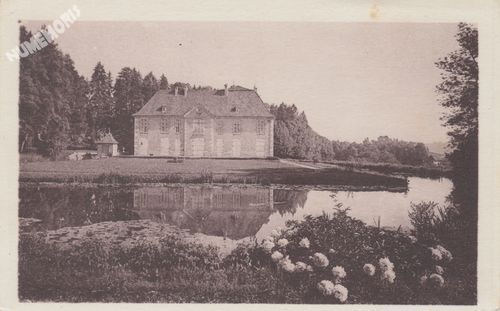St-Geoire-en-Valdaine (Is&egrave;re) ch&acirc;teau de Longpra