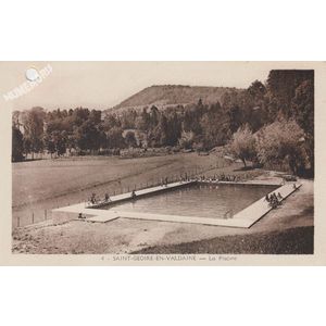 004 Saint-Geoire-en-Valdaine la piscine