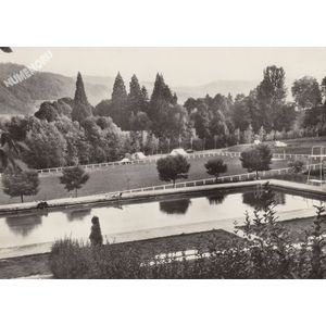 Saint Geoire en Valdaine (Is&egrave;re) 21570 la piscine