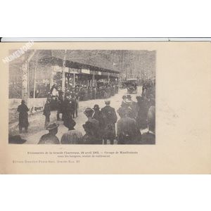Evènements de la Grande Chartreuse, 29 avril 1903 groupe de manifestants sous les hangars, centre de ralliement