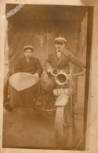 carte-photo de montfrinauds vers 1920