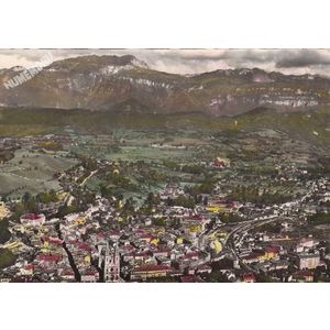 vue générale aérienne et montagne de Chartreuse