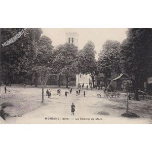 Moirans (Is&egrave;re) le Champ de Mars