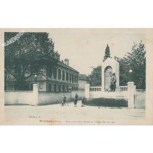 Moirans (Is&egrave;re) Monument aux Morts et l'Ecole de gar&ccedil;ons