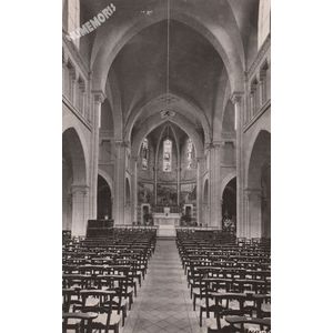 Moirans (Is&egrave;re) int&eacute;rieur de l'Eglise
