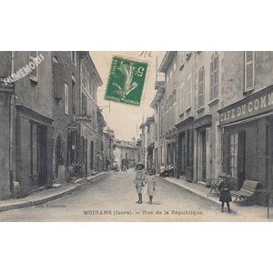 Moirans (Is&egrave;re) rue de la R&eacute;publique
