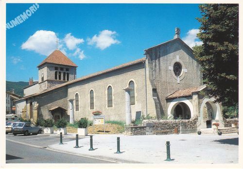 Voiron (Is&egrave;re) Eglise Saint Pierre