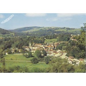 St Geoire-en-Valdaine (38 Is&egrave;re) alt. 440 m. vue g&eacute;n&eacute;rale