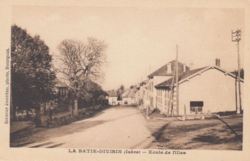 La B&acirc;tie-Divisin &eacute;cole de filles 