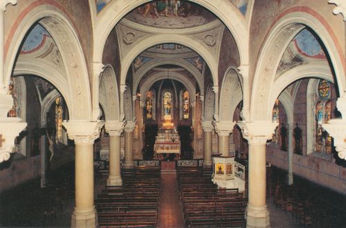 Eglise de la Batie Divisin (Is&egrave;re) vue int&eacute;rieure