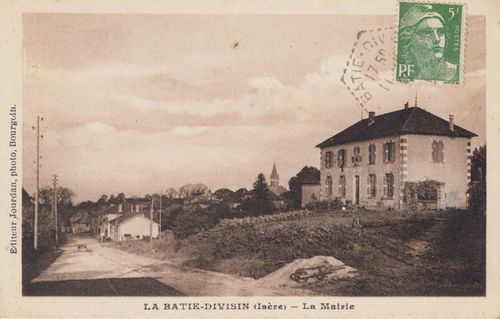 la B&acirc;tie-Divisin (Is&egrave;re) la Mairie