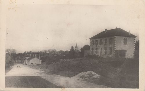 la B&acirc;tie-Divisin (Is&egrave;re) la Mairie