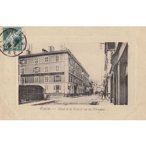 Voiron H&ocirc;tel de la Poste et rue des Terreaux