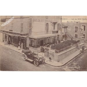 Voiron caf&eacute; du XIXe si&egrave;cle rue des Terreaux