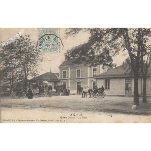 Rives (Is&egrave;re) la Gare