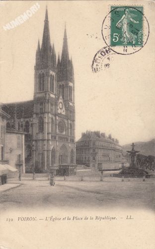139 Voiron l'eglise et la place de la R&eacute;publique LL