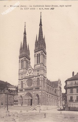 010 Voiron (Is&egrave;re) la Cath&eacute;drale Saint-Bruno, style ogival de XIIIe si&egrave;cle