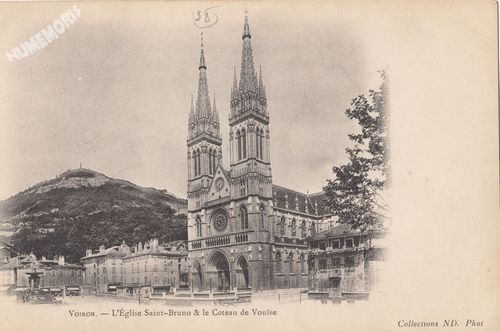 Voiron l'&eacute;glise Saint-Bruno & le coteau de Vou&iuml;se